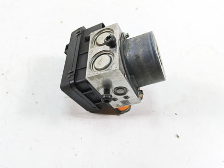 2015 Harley FXDL Dyna Low Rider Abs Brake Pump Unit Module 48341-12 {{ shop.shopifyCountryName }} - Mototech271