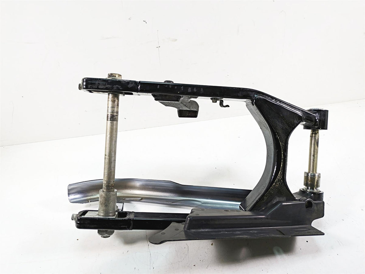 2015 Harley FXDL Dyna Low Rider Rear Swingarm Swing Arm & Belt Guards 47820-10 {{ shop.shopifyCountryName }} - Mototech271