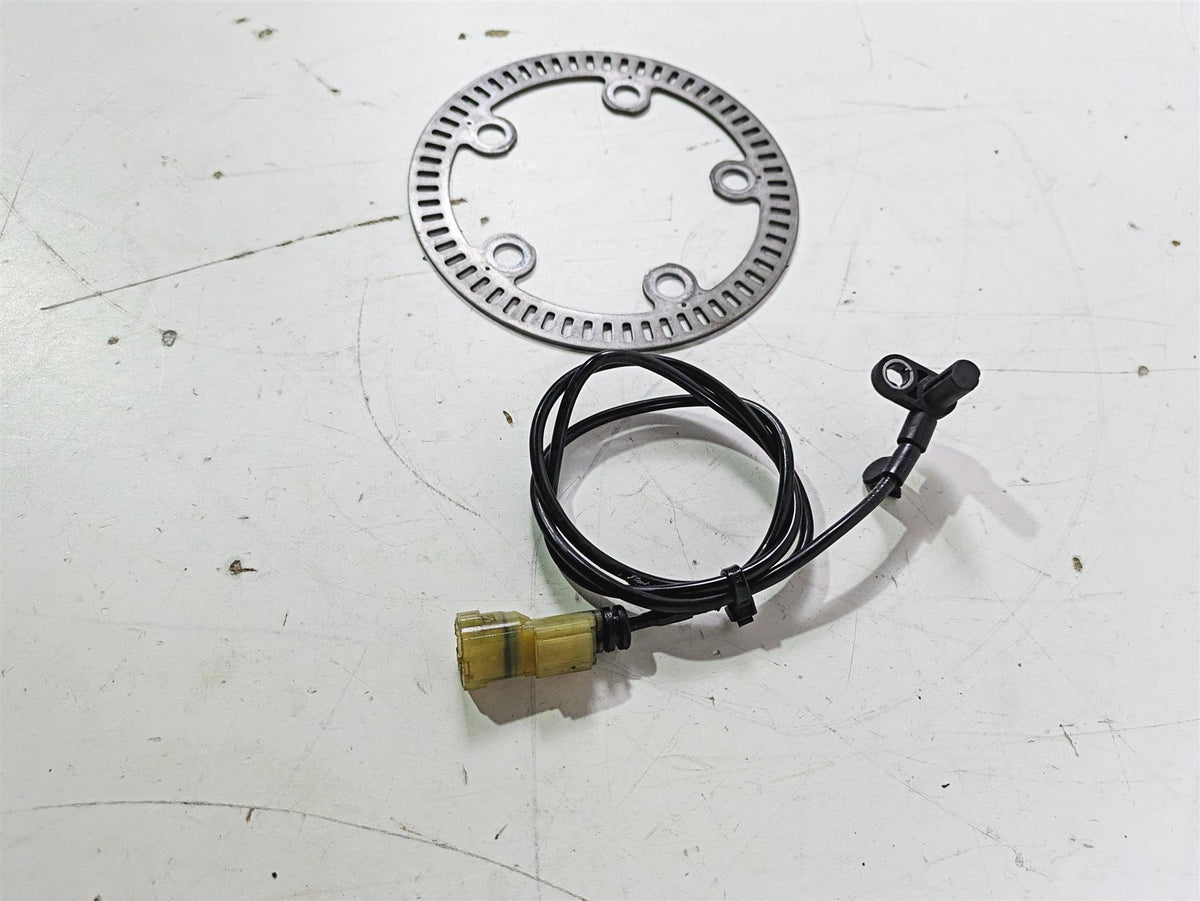 2019 Triumph Speed Triple RS 1050 Front Abs Brake Wheel Speed Sensor T2029270 {{ shop.shopifyCountryName }} - Mototech271