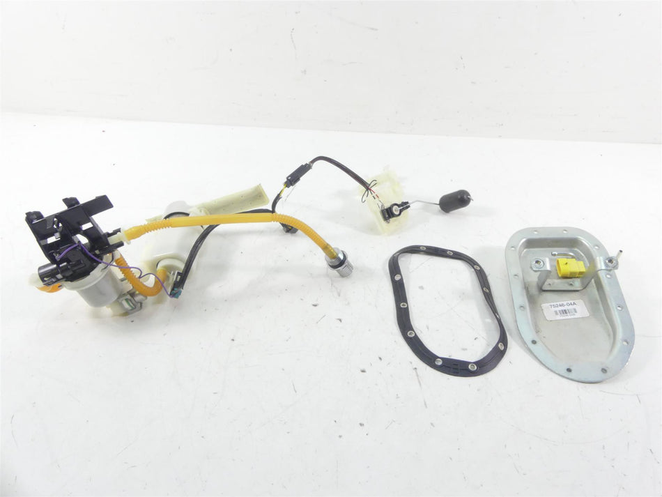 2014 Harley FXDL Dyna Low Rider Fuel Gas Petrol Pump & Sending Unit 75246-04 {{ shop.shopifyCountryName }} - Mototech271