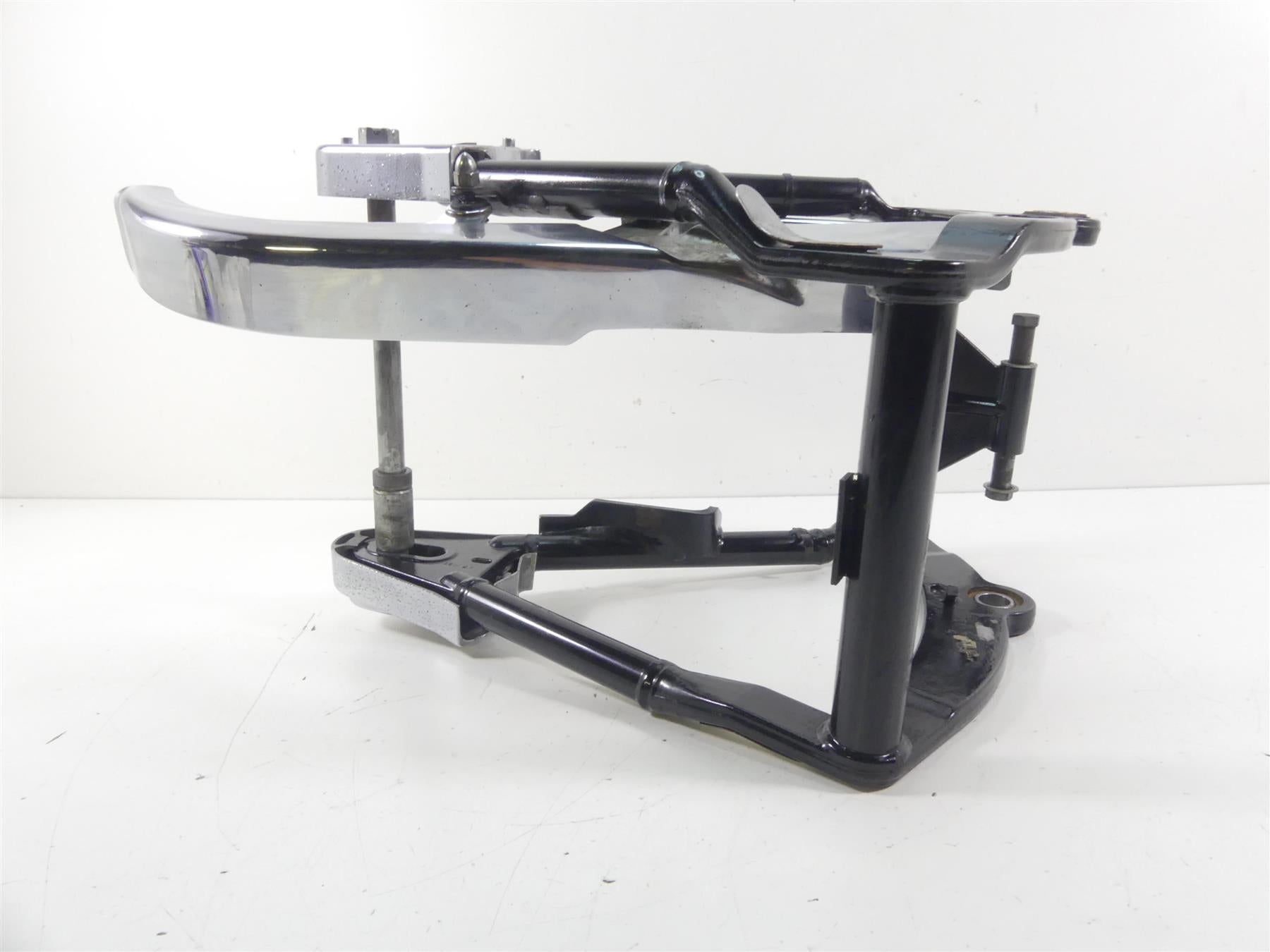 2002 Harley Softail FXSTDI Deuce Rear Swingarm Swing Arm & Covers 48746-07 {{ shop.shopifyCountryName }} - Mototech271