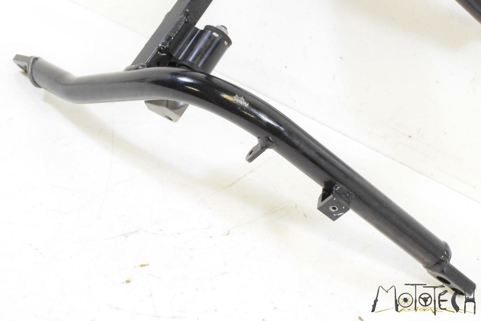 2005 Kawasaki ZZR1200 ZX1200 Front Downtube Lower Frame Rails 31064-1246 {{ shop.shopifyCountryName }} - Mototech271