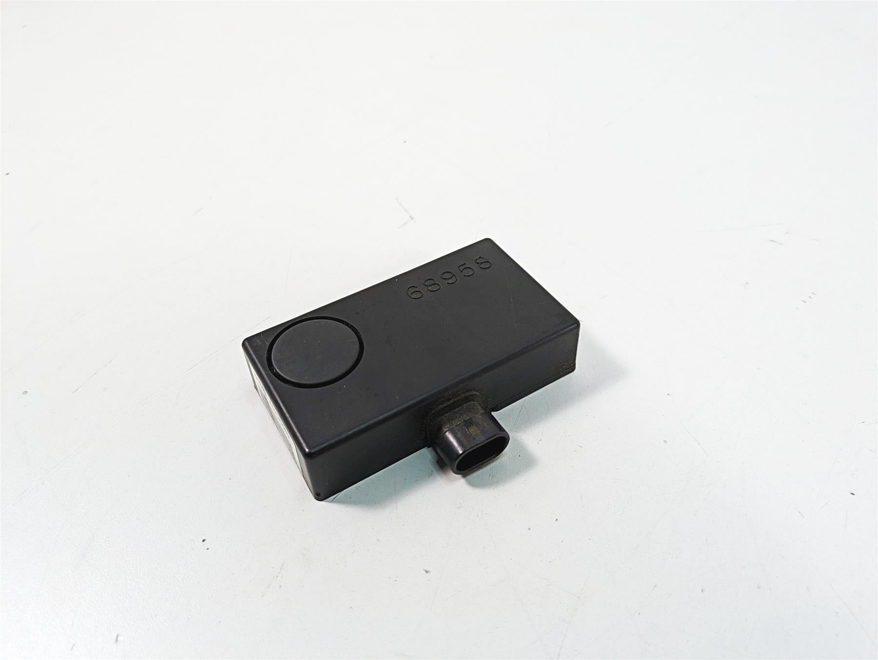 2009 Harley Dyna FXDFSE CVO Fat Bob Security Alarm Siren Box Module 68958-07A