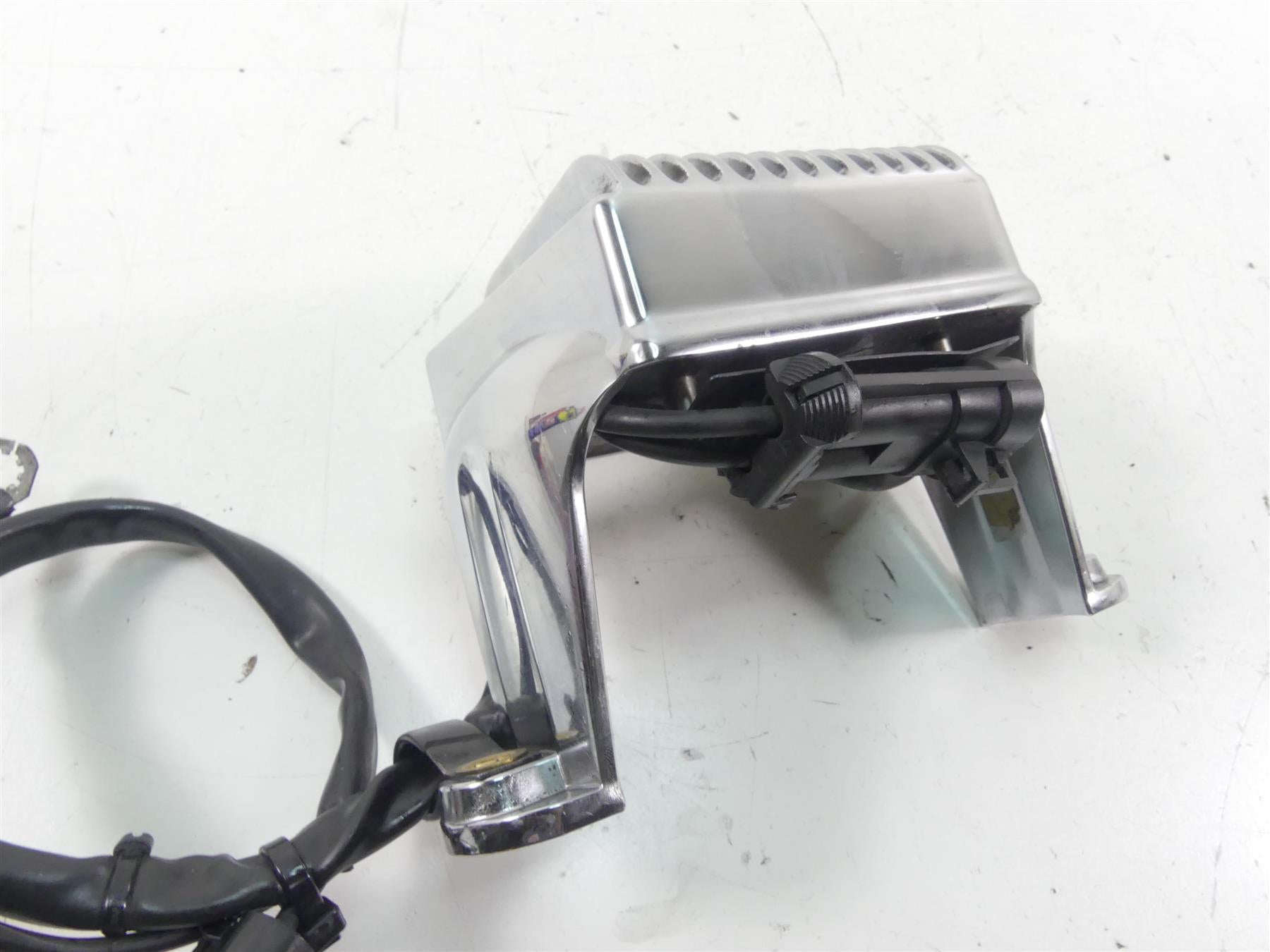2005 Harley Touring CVO FLHTCSE Electra Glide Chrome Rectifier 74622-04 {{ shop.shopifyCountryName }} - Mototech271