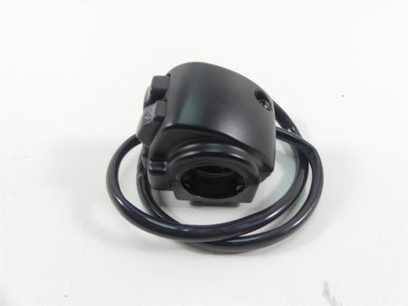 2022 Harley Softail FXBBS Street Bob Right Hand Control Switch 71500462 {{ shop.shopifyCountryName }} - Mototech271
