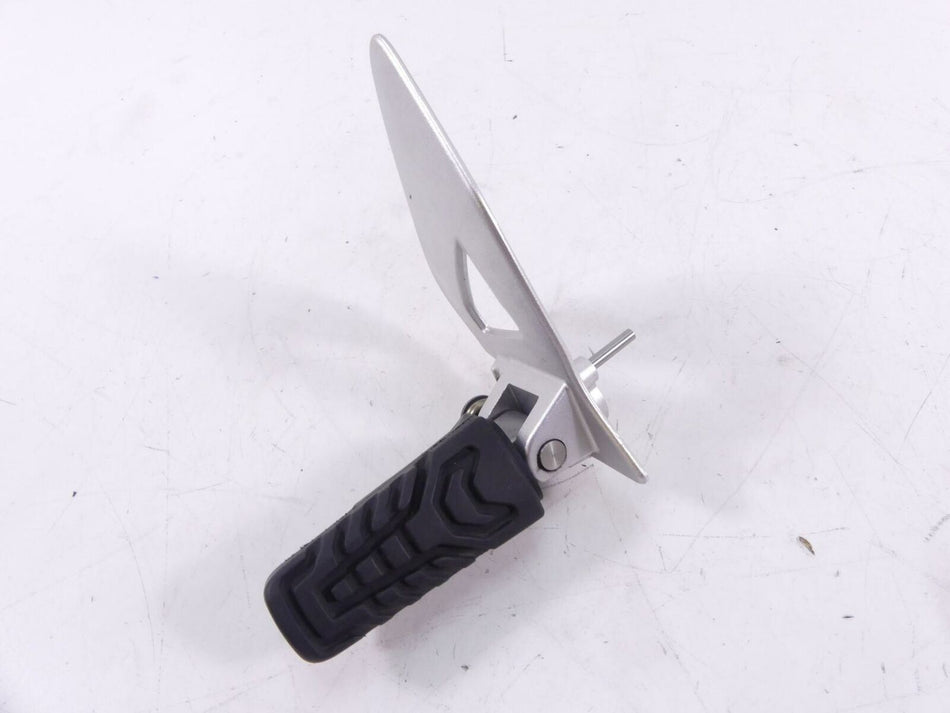 2014 BMW R1200 RT RTW K52 Right Front Rider Footpeg 46718535642 / 46718560382 {{ shop.shopifyCountryName }} - Mototech271