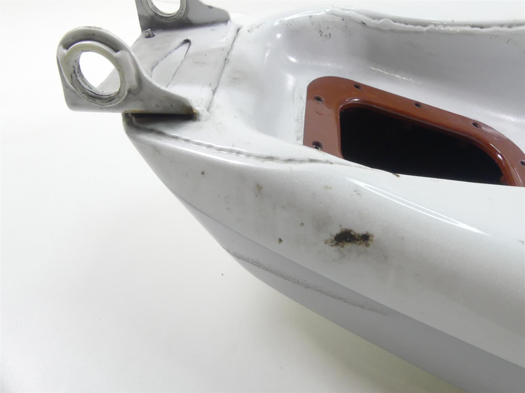 2011 Victory Cross Country Fuel Gas Petrol Tank Reservoir - Read 1016149 {{ shop.shopifyCountryName }} - Mototech271