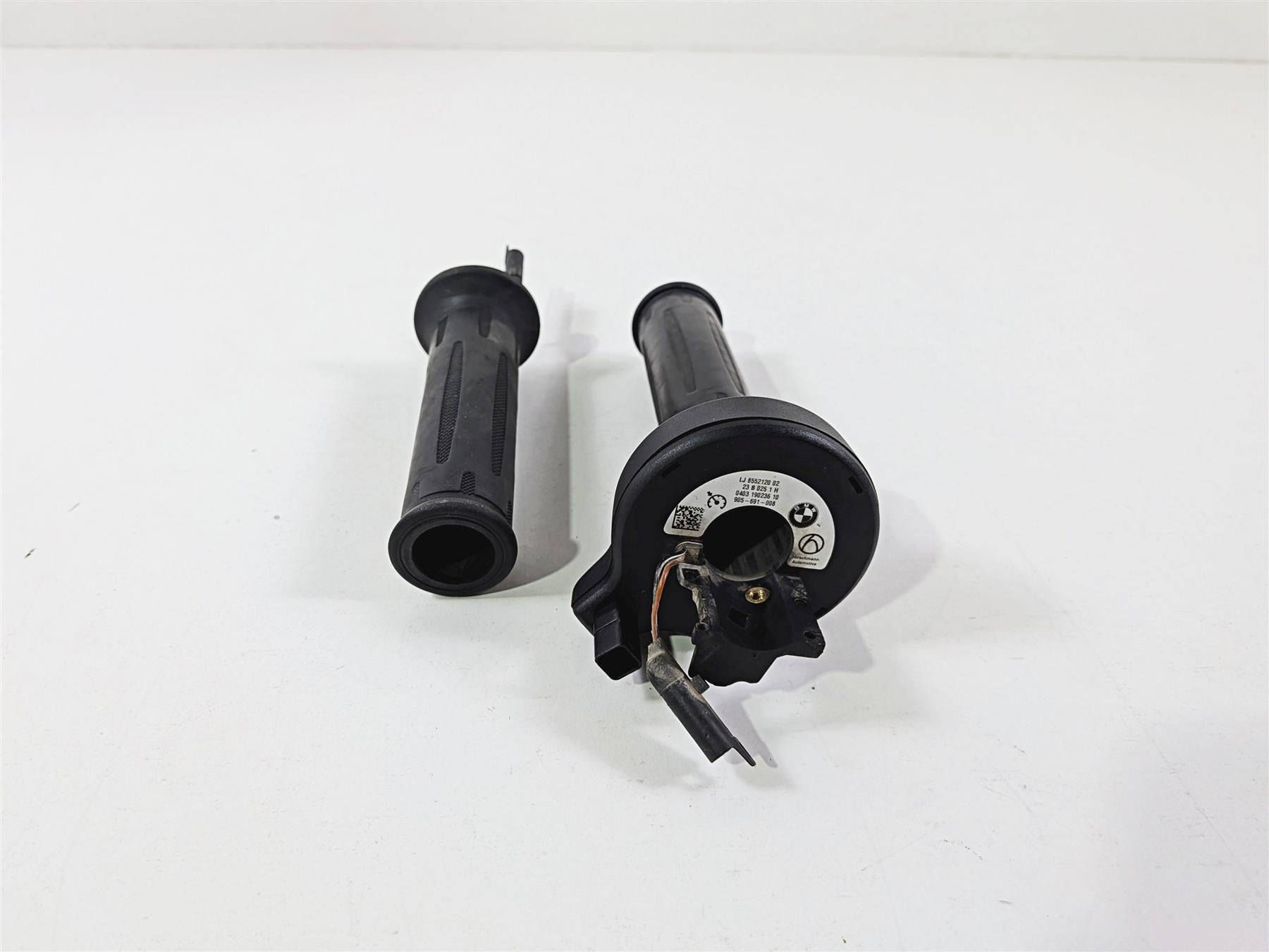 2023 BMW F850GS K81 Left Right Hand Heated Cruise Grip Set 61318552120 {{ shop.shopifyCountryName }} - Mototech271