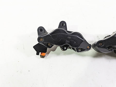 2018 Indian Chieftain Limited Front Brake Caliper Set 1912390 1912391 {{ shop.shopifyCountryName }} - Mototech271