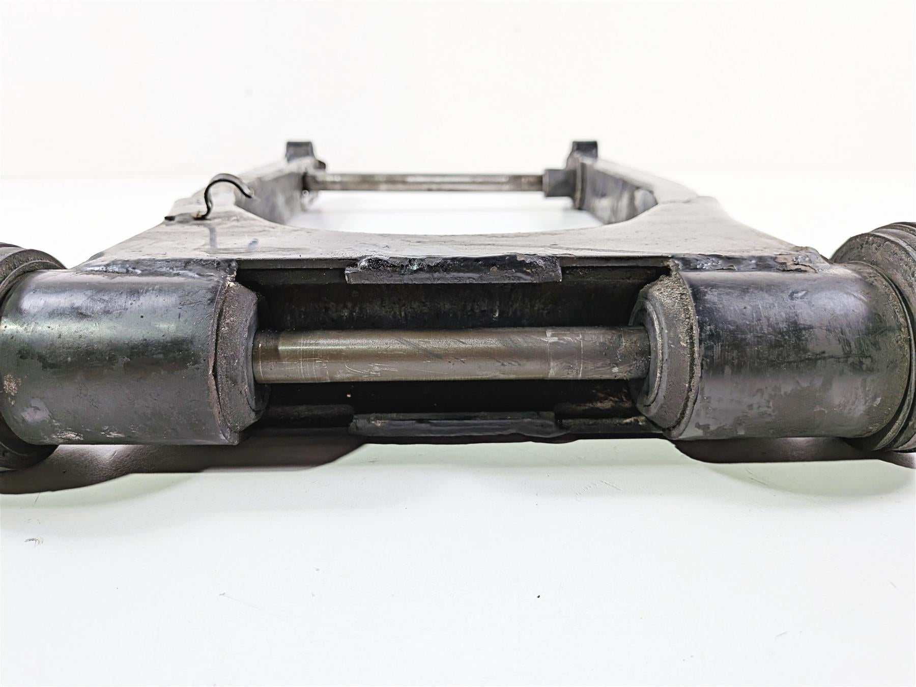 1993 Harley Touring FLHTCU Electra Glide Rear Swingarm & 3/4" Axle 47544-85B {{ shop.shopifyCountryName }} - Mototech271
