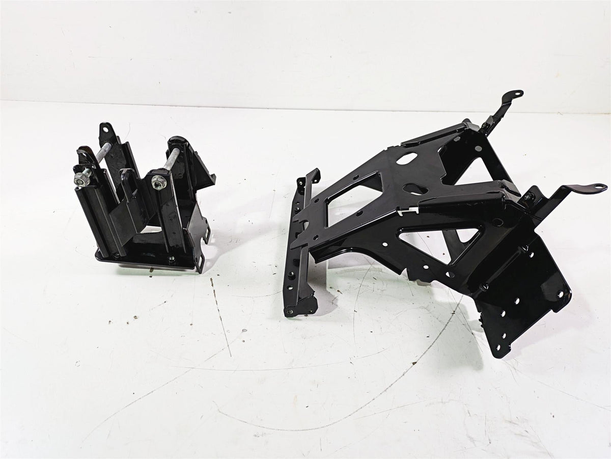 2016 Harley Touring FLTRX Road Glide Front Fairing Mount Carrier Set 47200217 {{ shop.shopifyCountryName }} - Mototech271