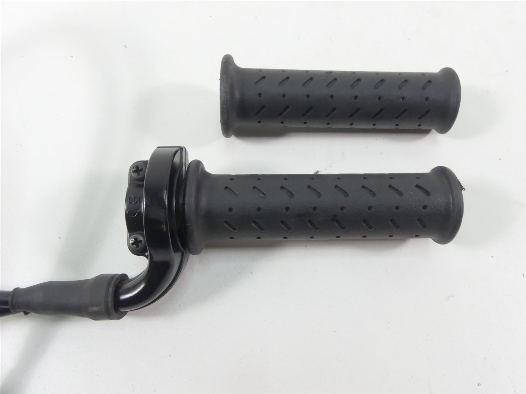 2013 Triumph Street Triple 675R Right Hand Throttle Gas Control T2040252 {{ shop.shopifyCountryName }} - Mototech271