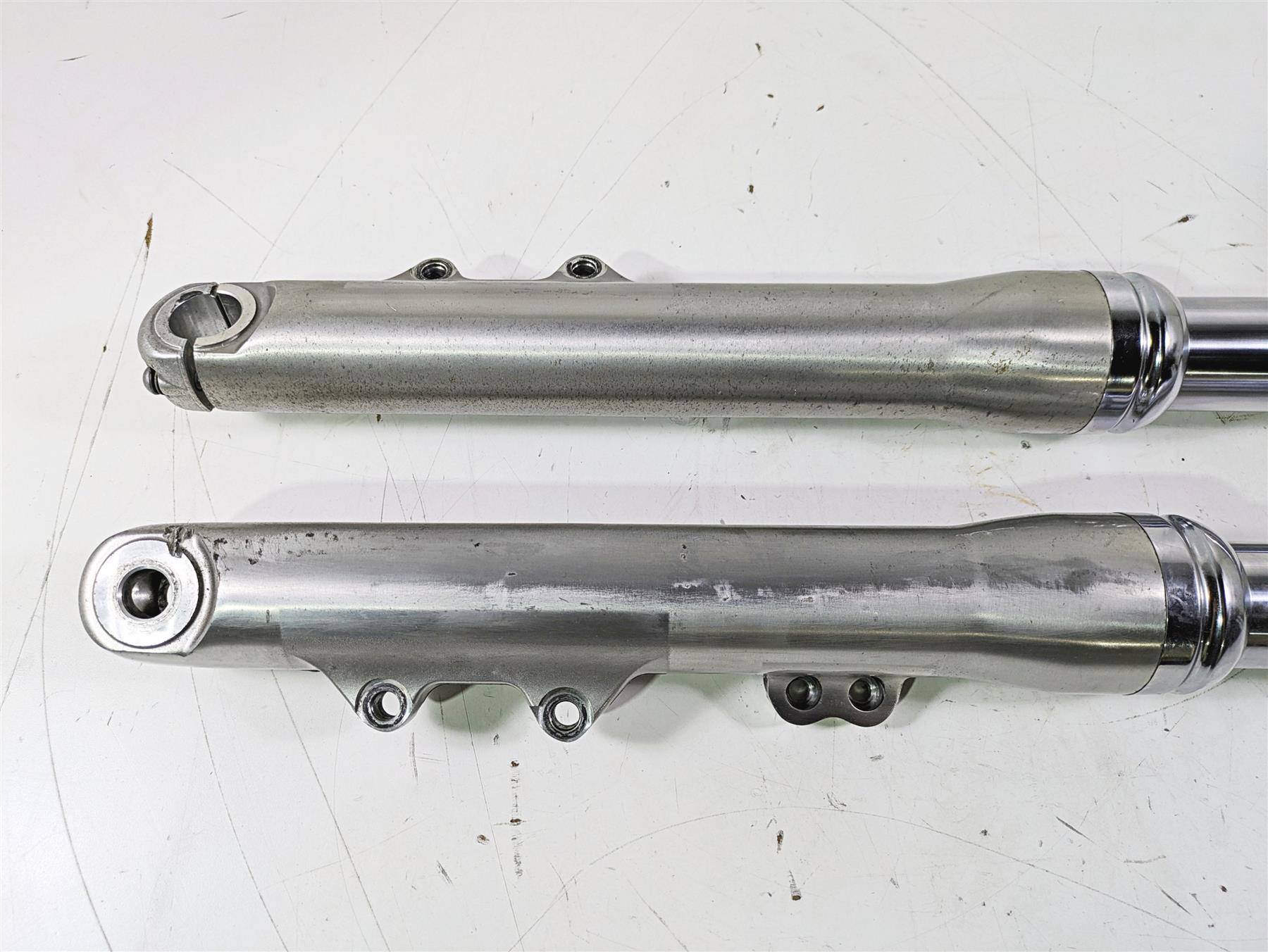 2015 Harley FXDL Dyna Low Rider Front Fork Leg Set 49mm Showa 45400052 45400051 {{ shop.shopifyCountryName }} - Mototech271