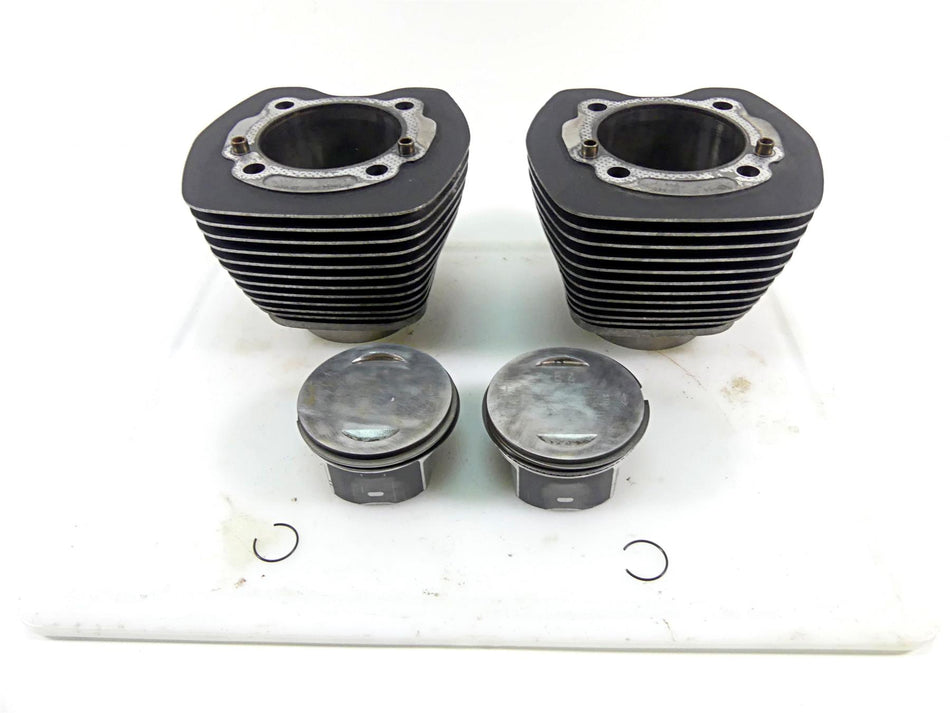 2017 Harley Softail FXSB Breakout 103 ci Cylinder Jugs Piston Set 17460-07A {{ shop.shopifyCountryName }} - Mototech271