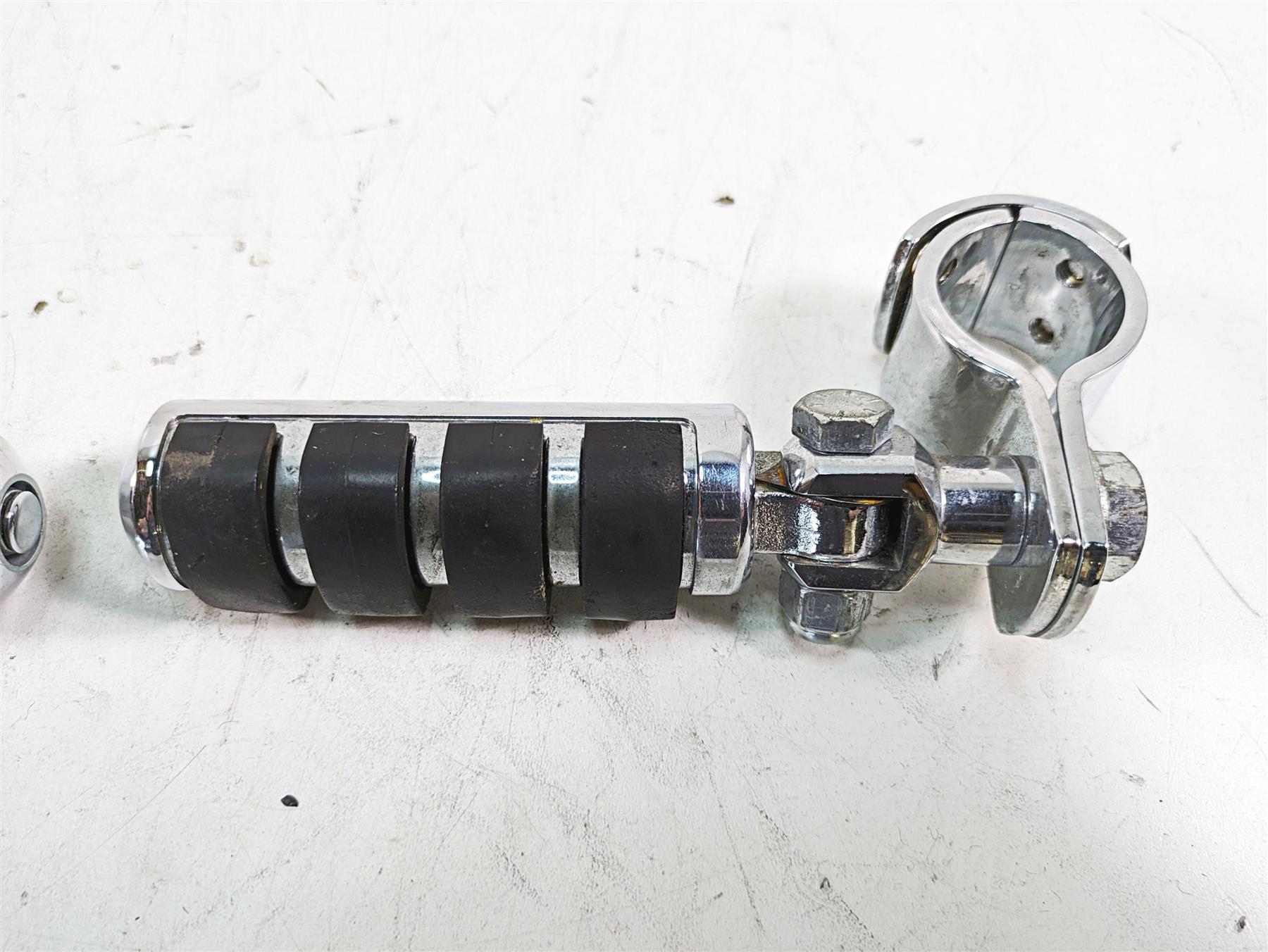 2010 Harley Touring FLHTCU Electra Glide Highway Foot Peg Footpeg Set {{ shop.shopifyCountryName }} - Mototech271