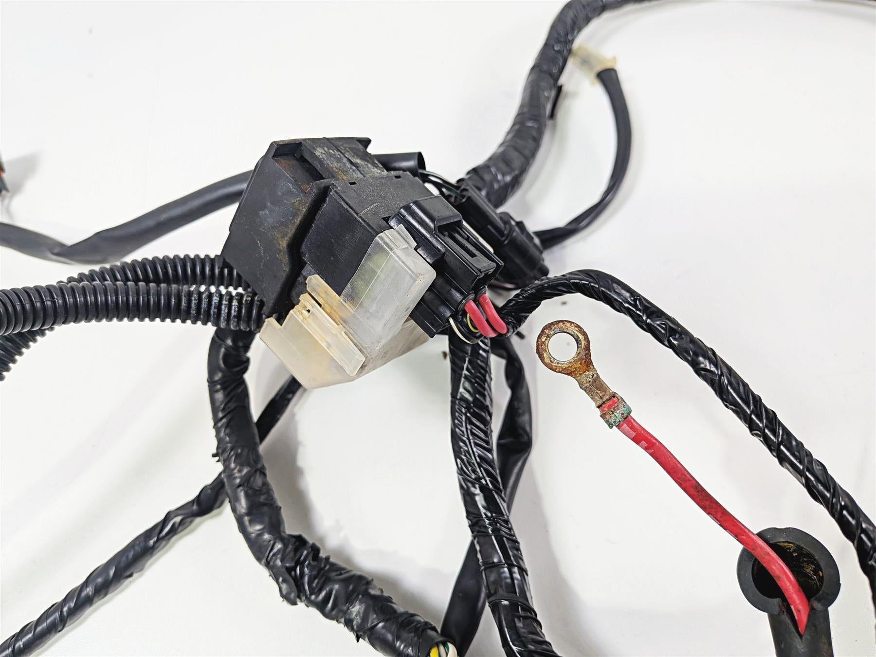2005 Suzuki GSX600F Katana Wiring Harness Coils Recitifer 36610-08FE0 {{ shop.shopifyCountryName }} - Mototech271