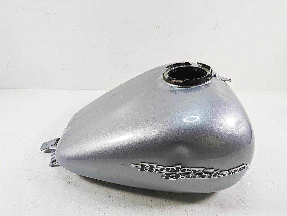 2020 Harley Touring FLHX Street Glide Fuel Gas Petrol Tank - Dented 61356-08 {{ shop.shopifyCountryName }} - Mototech271
