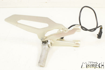 2017 Ducati Panigale 959 Right Rider Front Footpeg Foot Peg Rest 82431871A {{ shop.shopifyCountryName }} - Mototech271