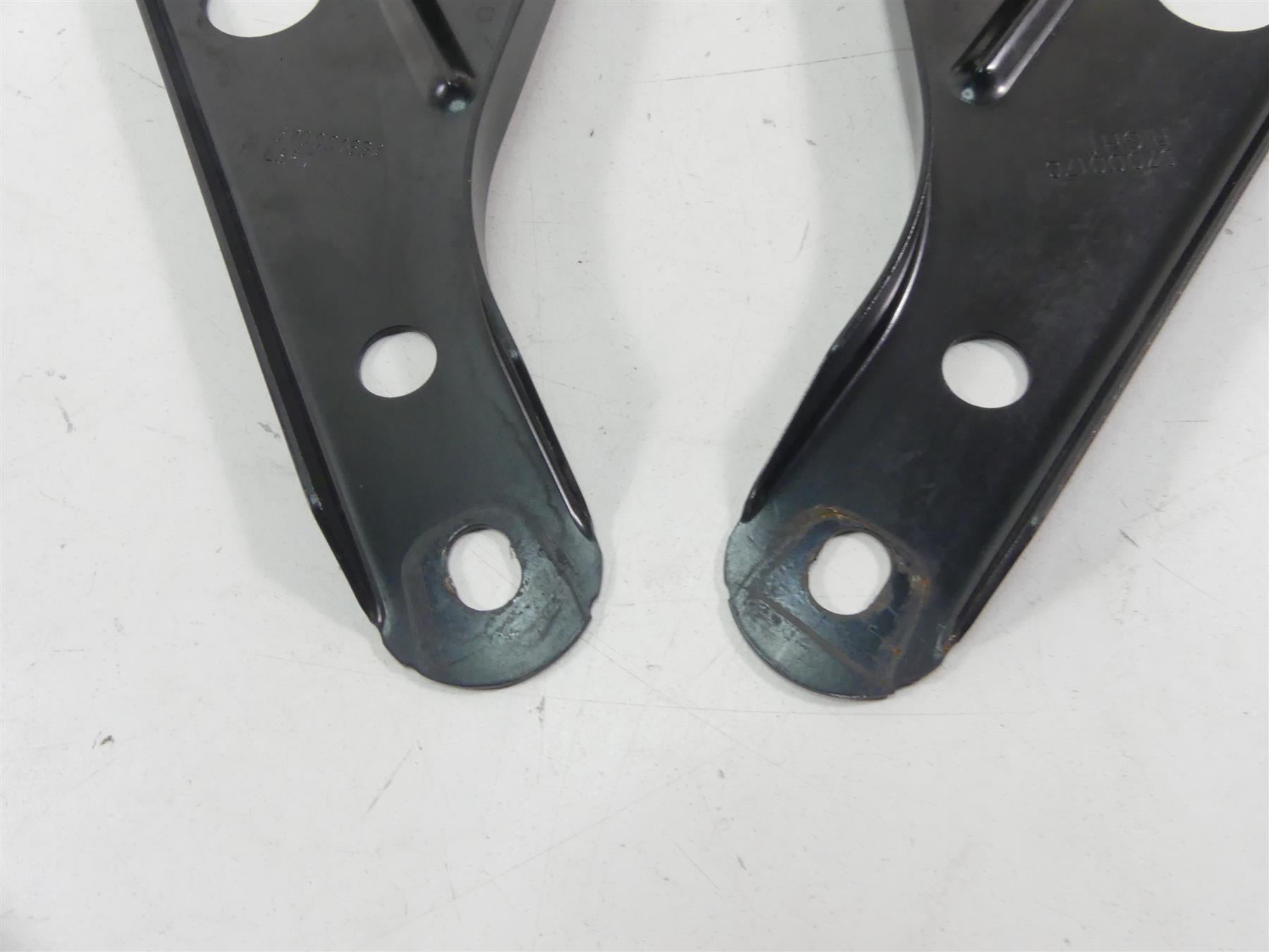 2017 Harley Touring FLHTKL Electra Glide Front Fairing Support Stay Set 57000186 {{ shop.shopifyCountryName }} - Mototech271