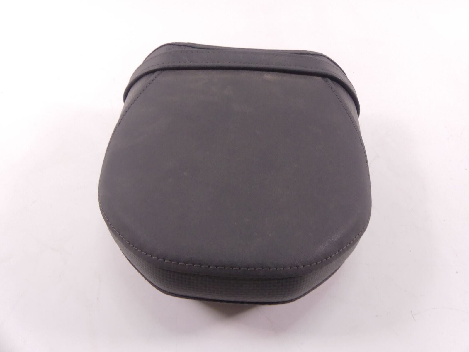 2014 Yamaha VMX17 V-Max 1700 Rear Passenger Pillion Seat Saddle 2S3-24750-11-00 {{ shop.shopifyCountryName }} - Mototech271