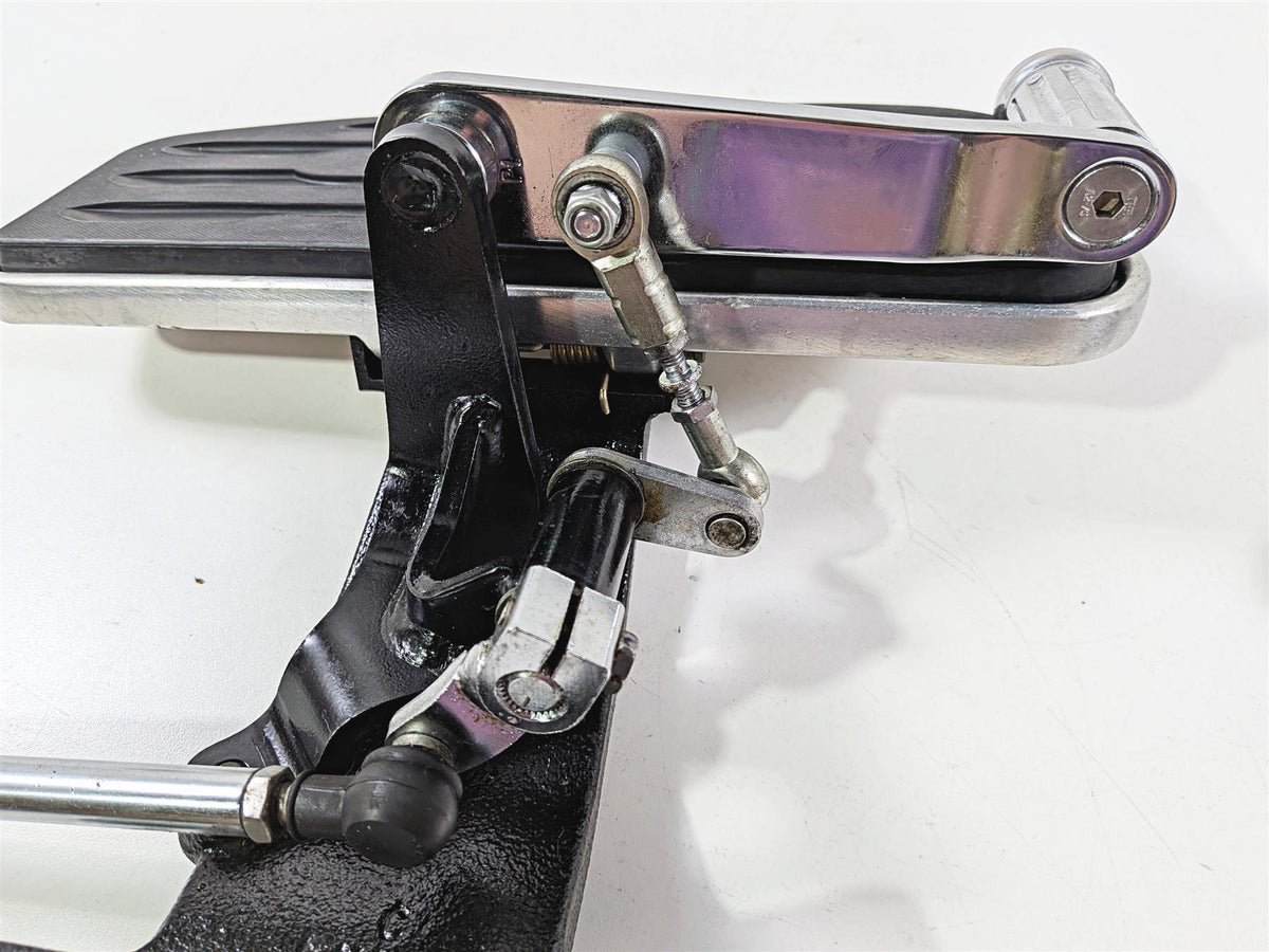2006 Yamaha XVZ1300 Royal Star Left Floor Board & Shifter 4XY-27410-10-00 {{ shop.shopifyCountryName }} - Mototech271