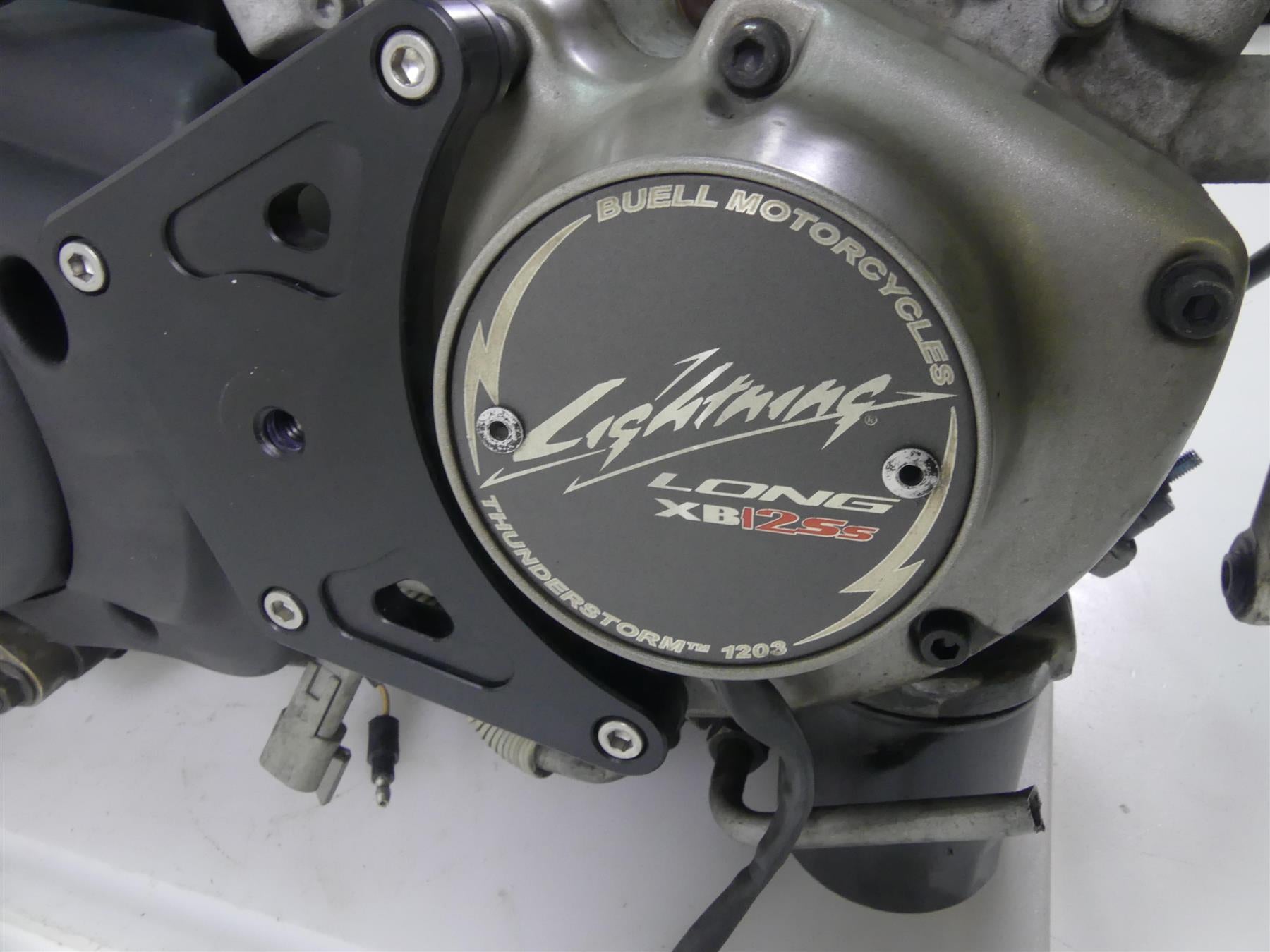 2007 Buell XB12 SS Lightning Engine Crankcase Bottom End 16K 24439-06 24215-04A {{ shop.shopifyCountryName }} - Mototech271