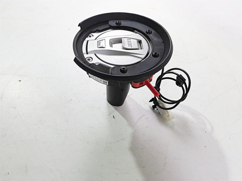 2021 BMW R1250GS K51 Adv Keyless Fuel Gas Petrol Cap Lid 16118552148 {{ shop.shopifyCountryName }} - Mototech271
