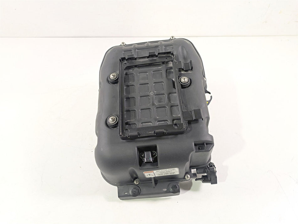 2017 Aprilia RSV 1100 Tuono V4 Factory Air Box Cleaner & Velocity Stacks 858931 {{ shop.shopifyCountryName }} - Mototech271