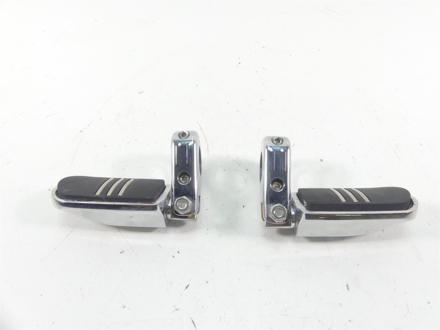 2005 Harley Touring CVO FLHTC SE Electra Glide Crash Guard Highway Foot Pegs {{ shop.shopifyCountryName }} - Mototech271