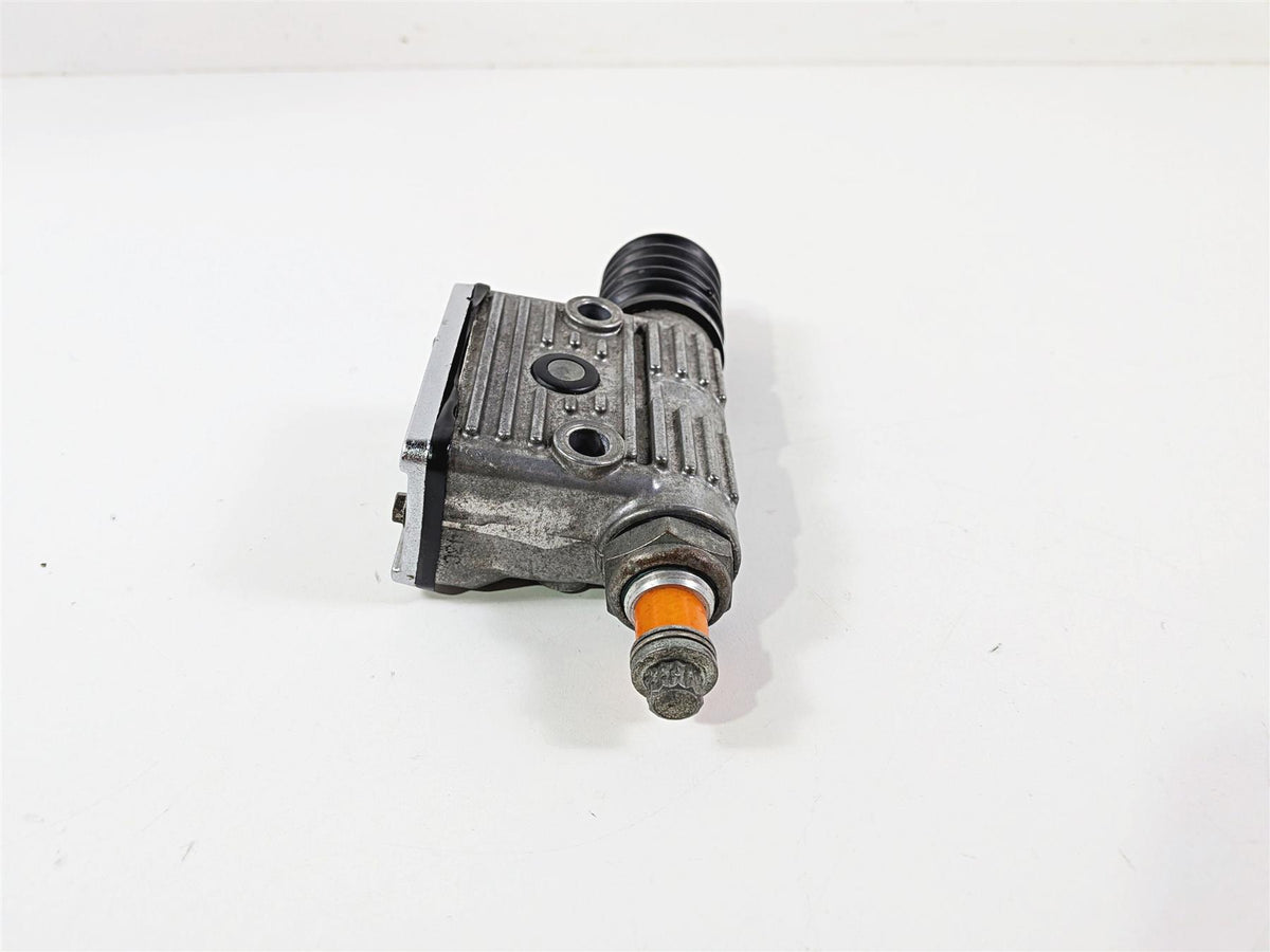 2003 Harley Sportster XL1200 Rear Brake Master Cylinder 42472-87 {{ shop.shopifyCountryName }} - Mototech271
