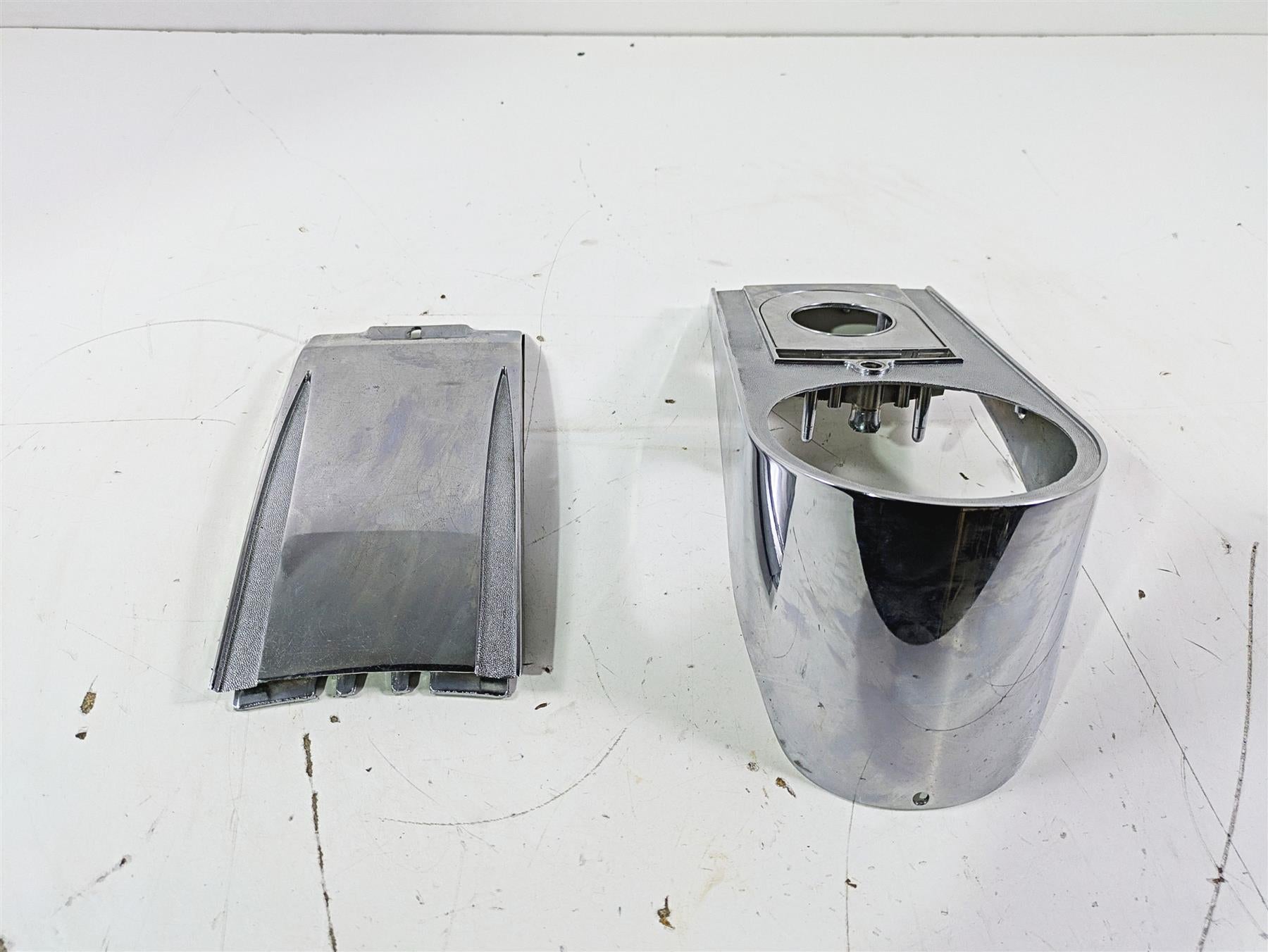 2005 Harley Softail FLSTSCI Heritage Springer Fuel Tank Dash Cover Read 71273-00 {{ shop.shopifyCountryName }} - Mototech271