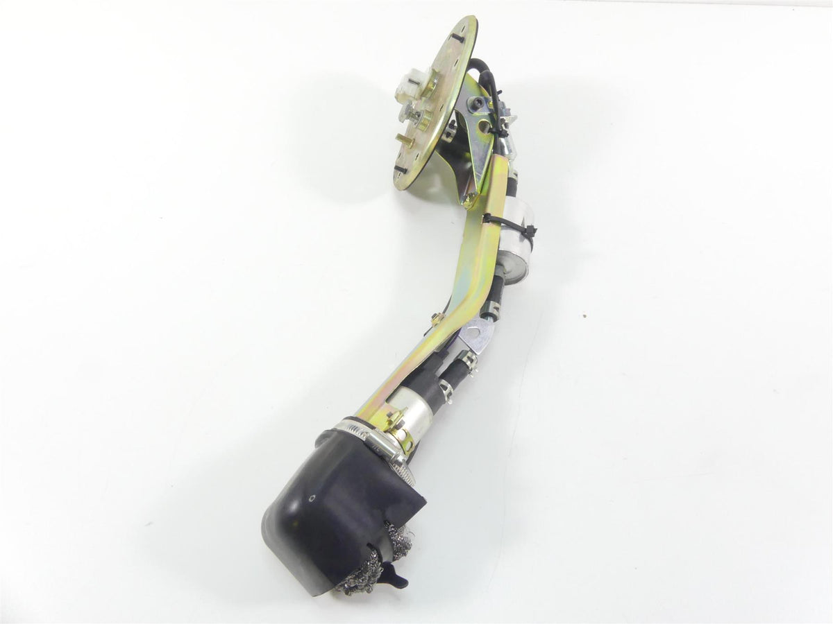 2013 Triumph Rocket 3 Touring Fuel Gas Petrol Pump -Tested T2400445 {{ shop.shopifyCountryName }} - Mototech271