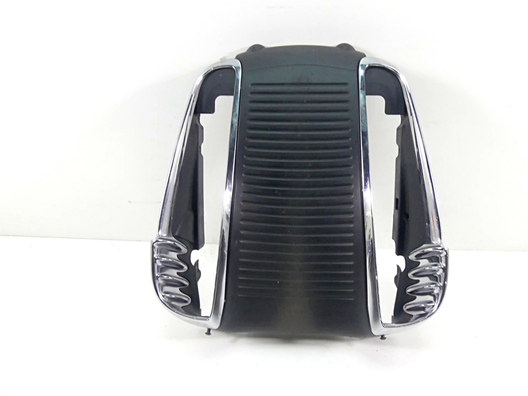 2005 Harley VRSCSE CVO V-Rod Radiator Center Cover Fairing Cowl 26788-01 {{ shop.shopifyCountryName }} - Mototech271