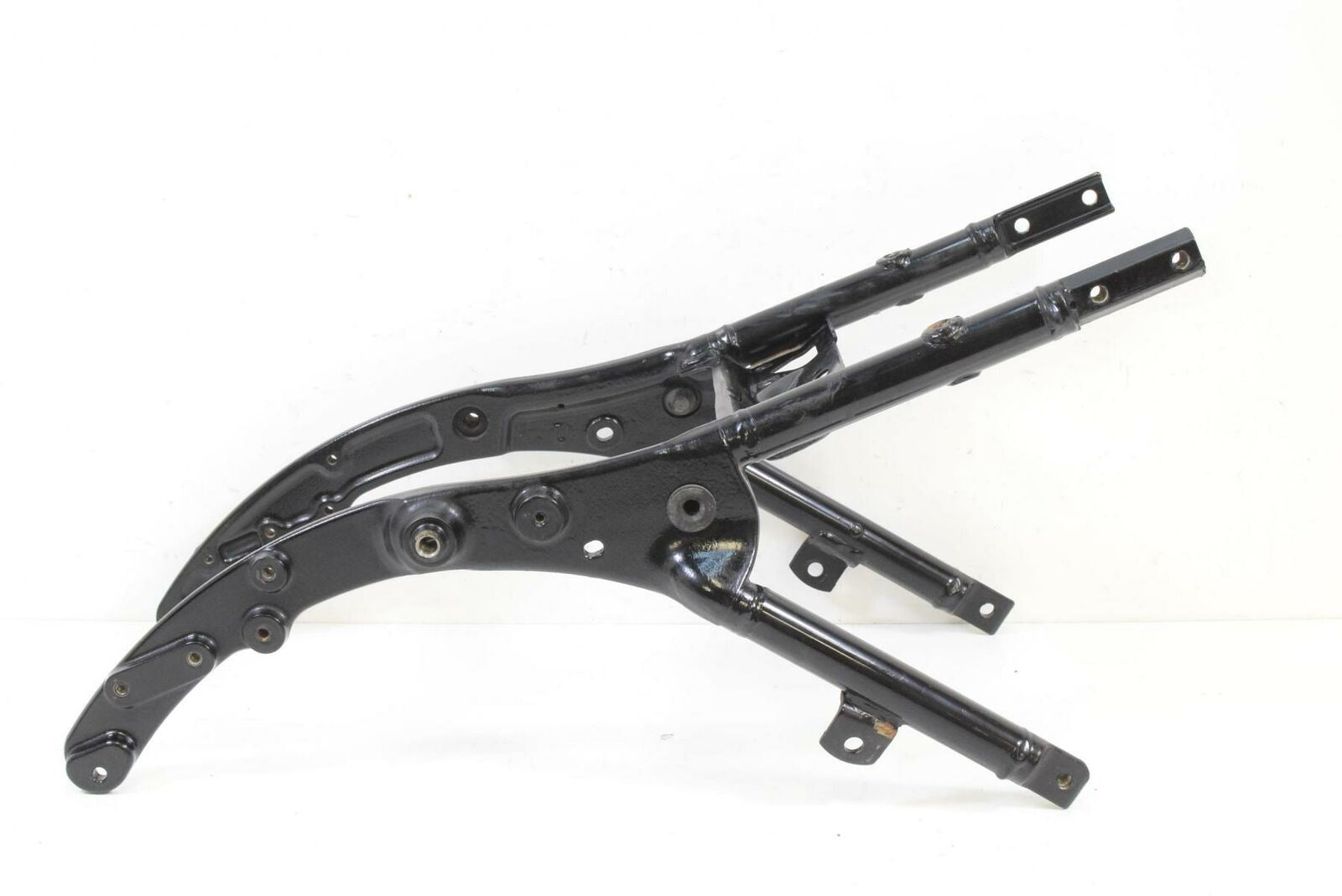 2016 Harley Touring FLHTCU Electra Glide Rear Sub Frame Subframe 48079-09BHP {{ shop.shopifyCountryName }} - Mototech271