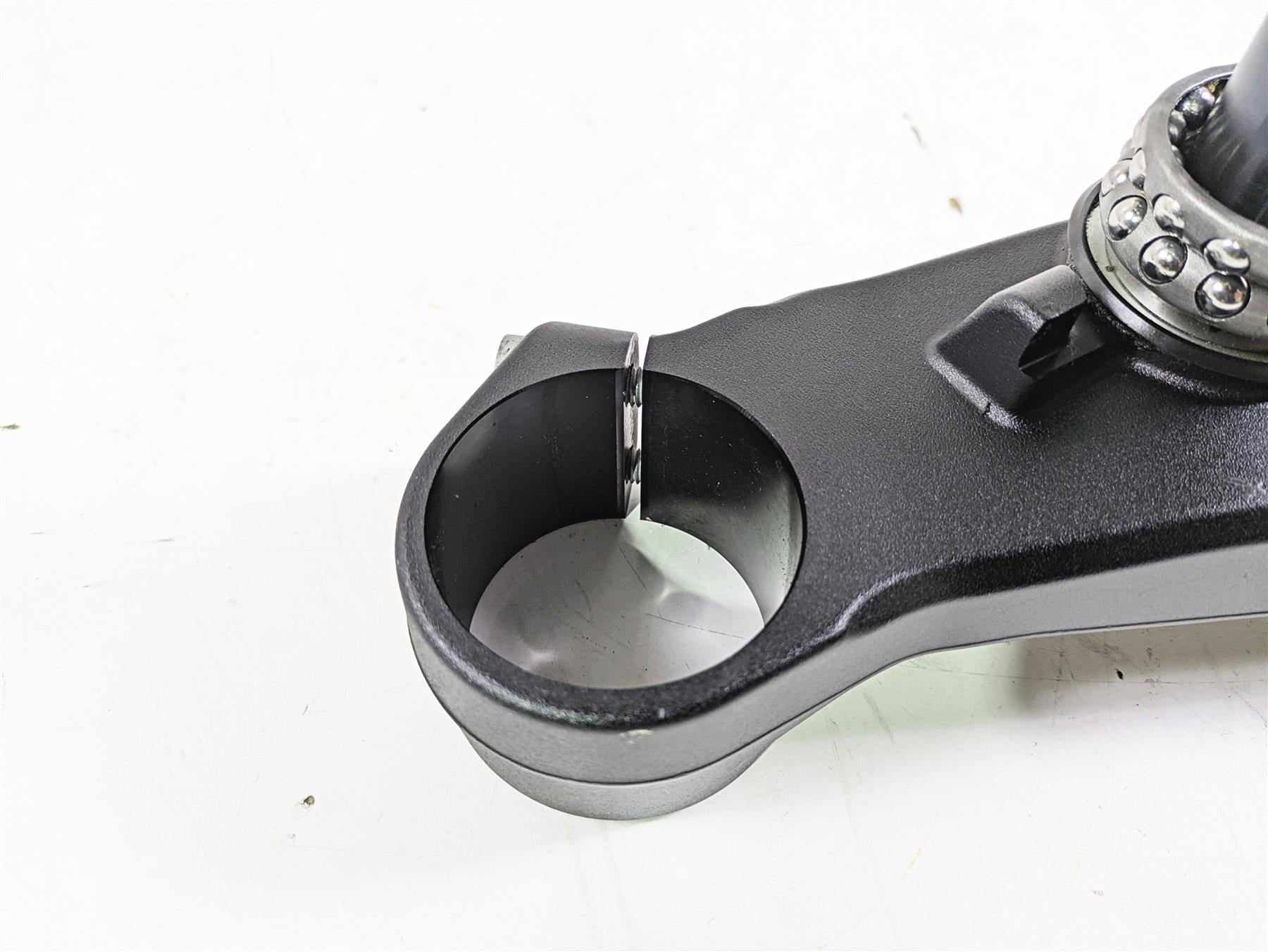 2018 KTM 1290 Super Adv S Lower Triple Tree Steering Clamp 60mm 6070113203233S {{ shop.shopifyCountryName }} - Mototech271