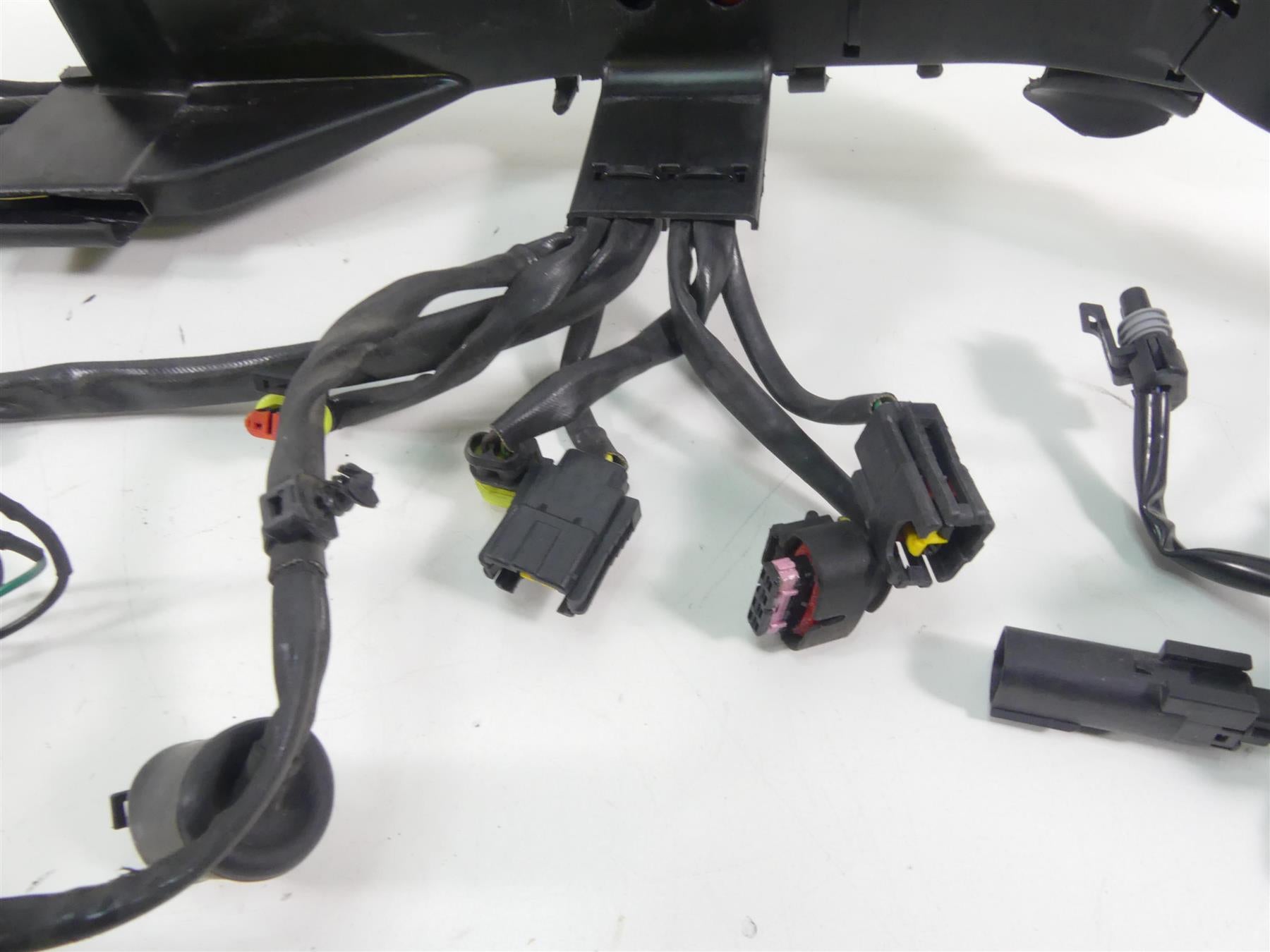 2013 Harley Touring FLHTP Electra Glide Main Wiring Harness Abs - Read 70269-11 {{ shop.shopifyCountryName }} - Mototech271