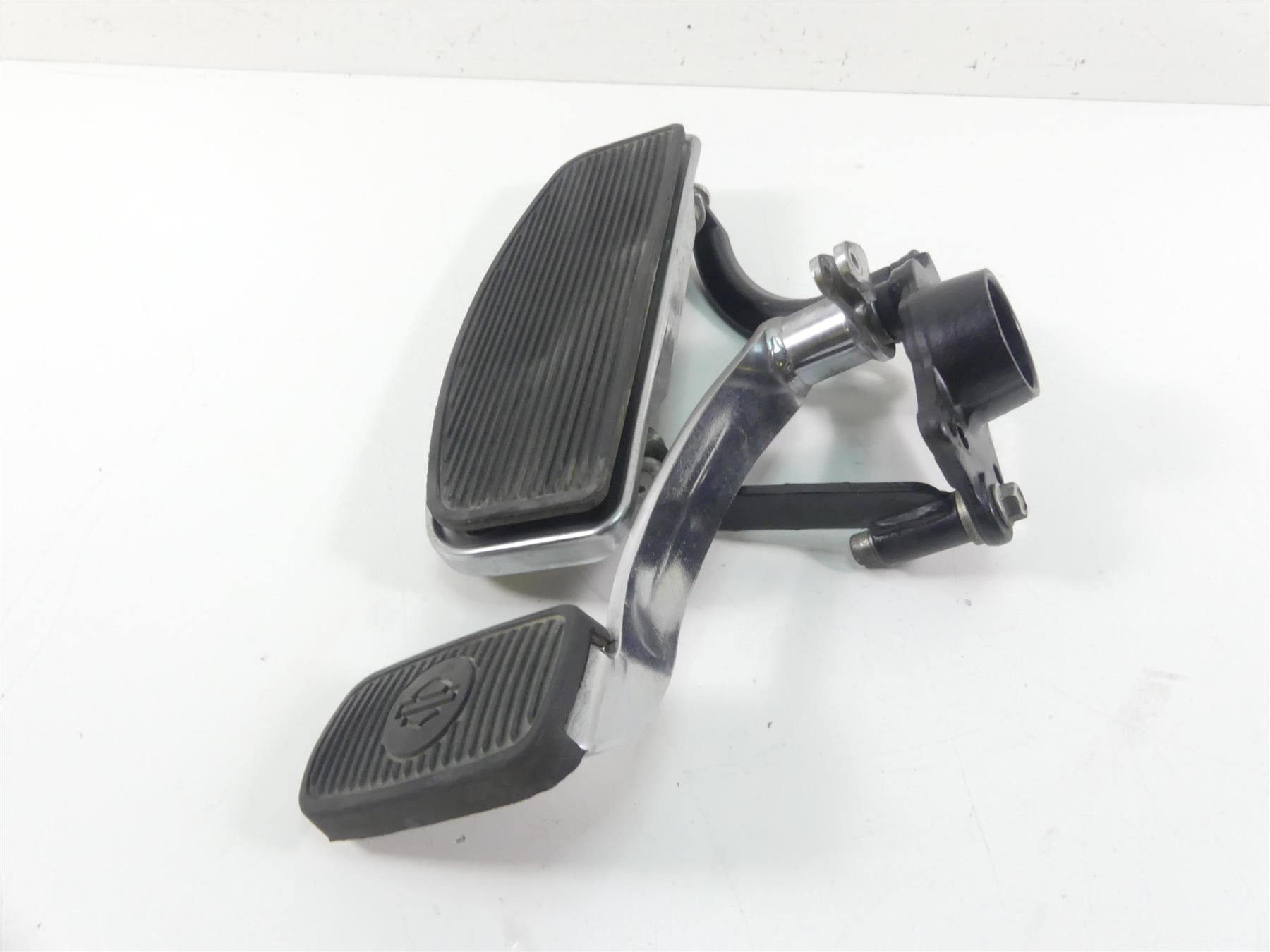 2014 Harley Touring FLHTK Electra Glide Right Floor Board Brake Pedal 50621-06 {{ shop.shopifyCountryName }} - Mototech271