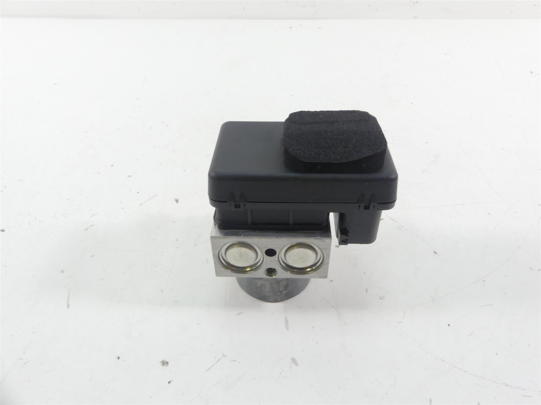 2015 Ducati Monster 1200 S Abs Brake Pump Pressure Module 54240441C {{ shop.shopifyCountryName }} - Mototech271