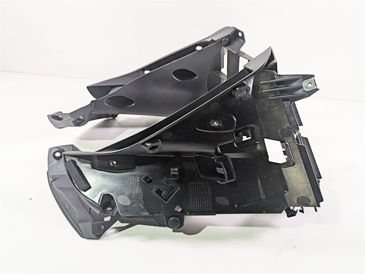 2016 BMW R1200RT K52 Radiator Fairing Cover Scoop Set 46637728668 {{ shop.shopifyCountryName }} - Mototech271
