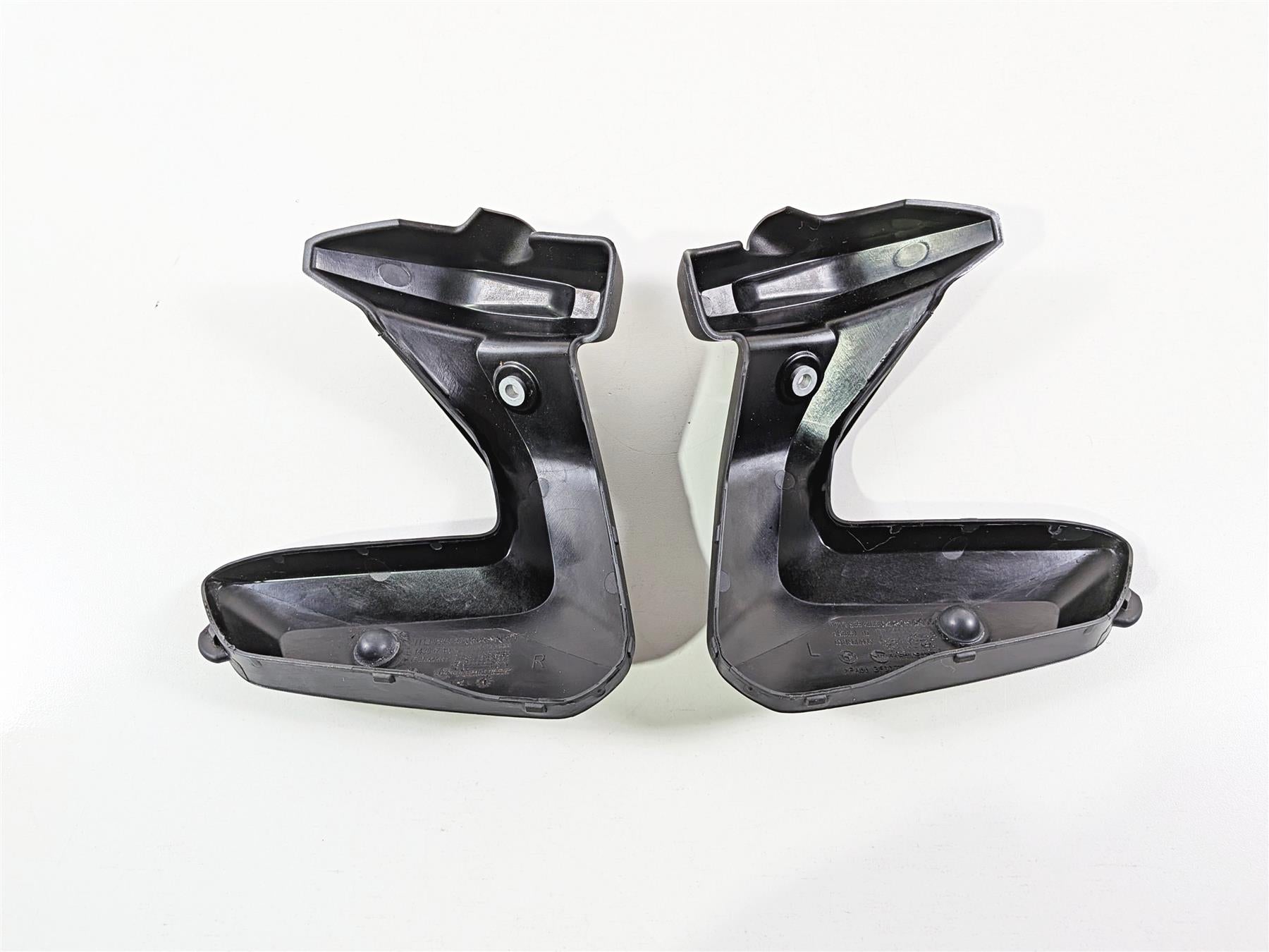 2023 BMW R1250RT RTP K52 Ignition Coil Cover Fairing Set 11128394386 11128394385 {{ shop.shopifyCountryName }} - Mototech271
