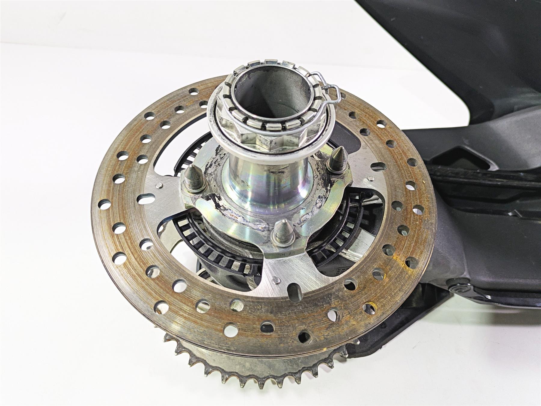 2022 Ducati Streetfighter V2 Rear Swingarm Axle Set 37020551AA 81920982AA {{ shop.shopifyCountryName }} - Mototech271