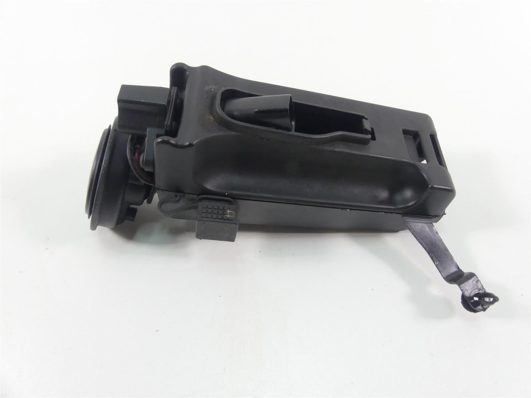 2019 Harley Softail FLSB Sport Glide Horn & The Wiring Box 69201654 {{ shop.shopifyCountryName }} - Mototech271