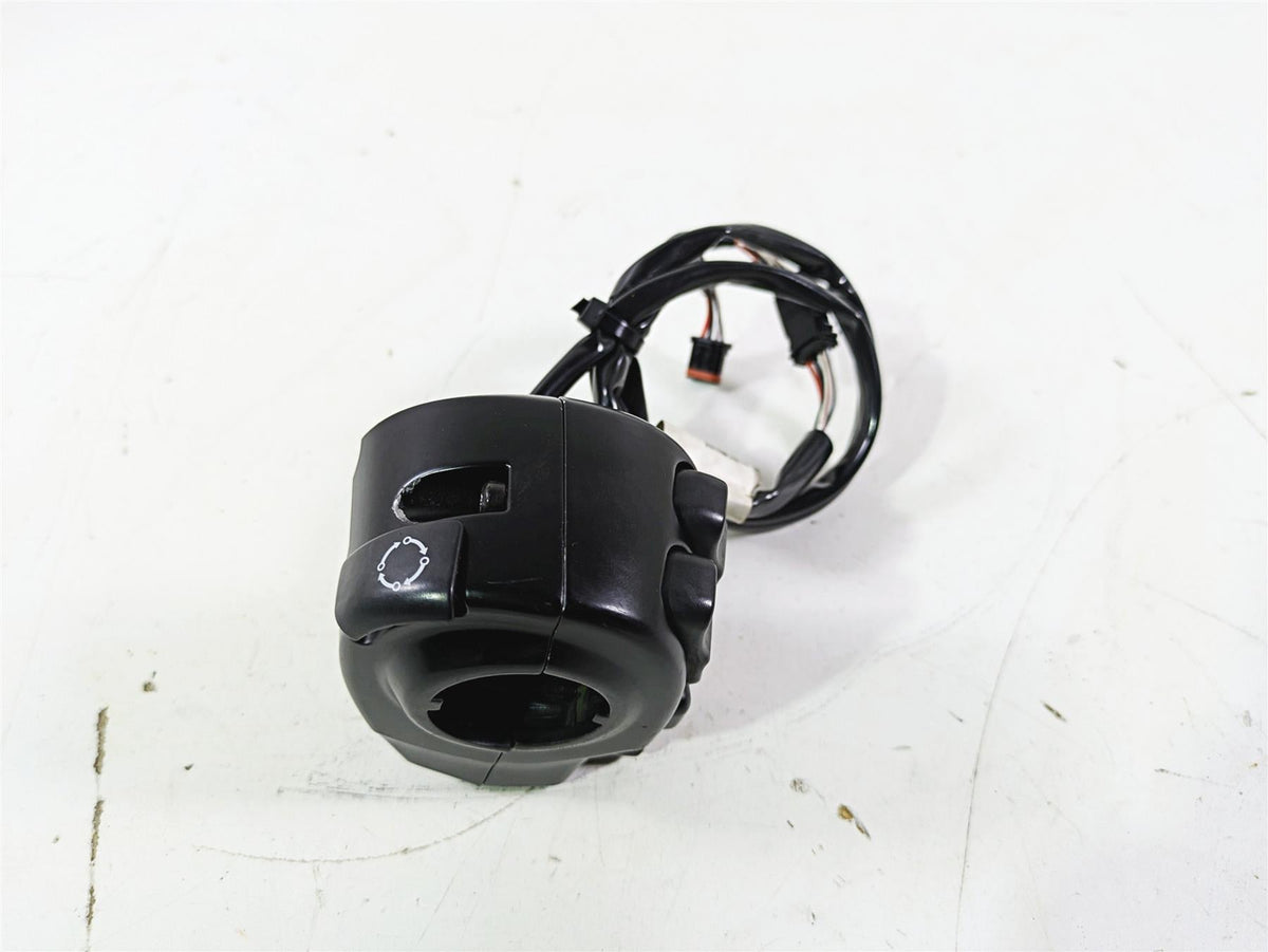 2016 Harley Touring FLTRX Road Glide Left Hand Control Switch 71500128B {{ shop.shopifyCountryName }} - Mototech271