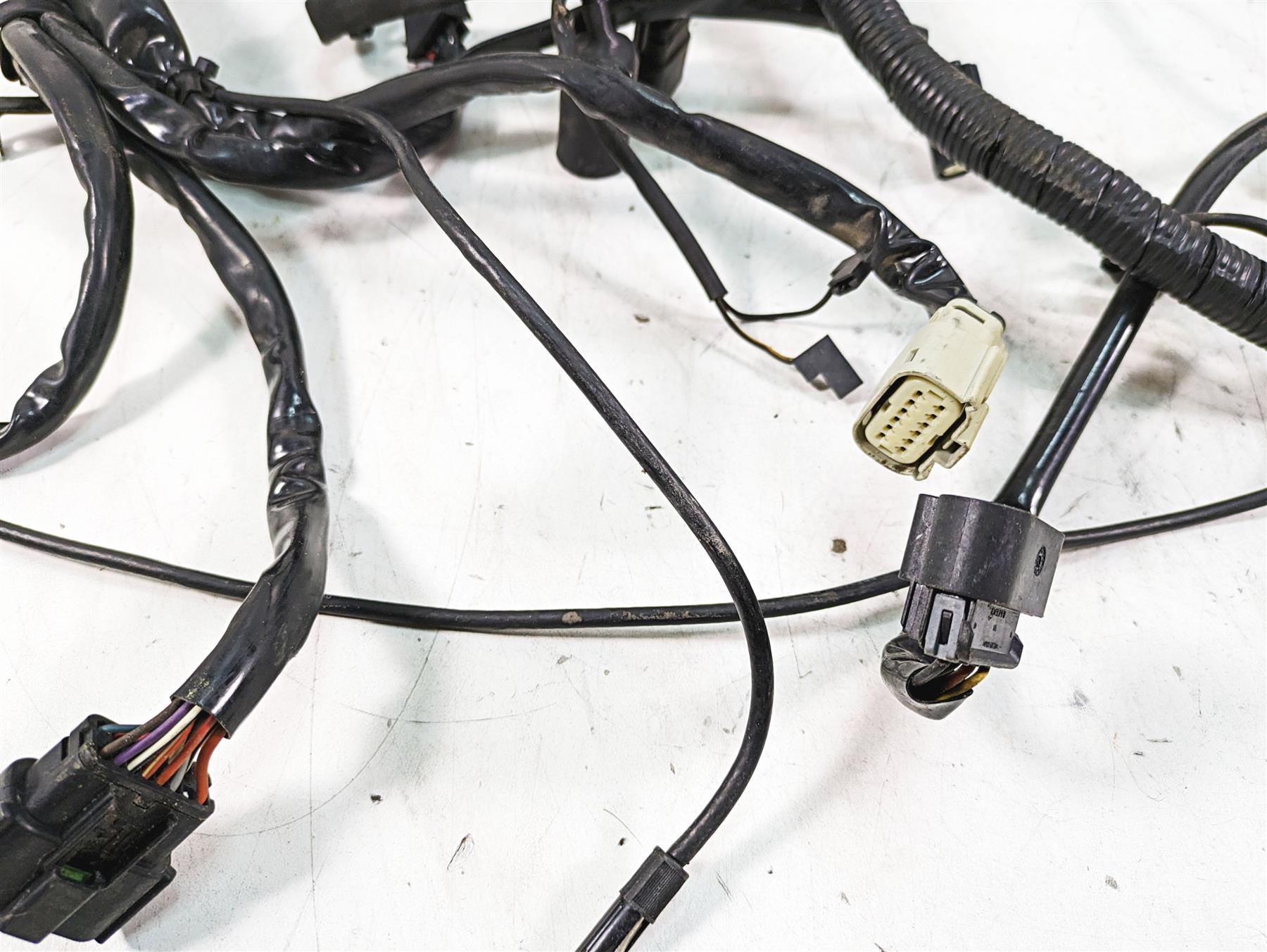 2013 Harley Touring FLHX Street Glide Main Wiring Harness Loom - No Abs 69200300 {{ shop.shopifyCountryName }} - Mototech271