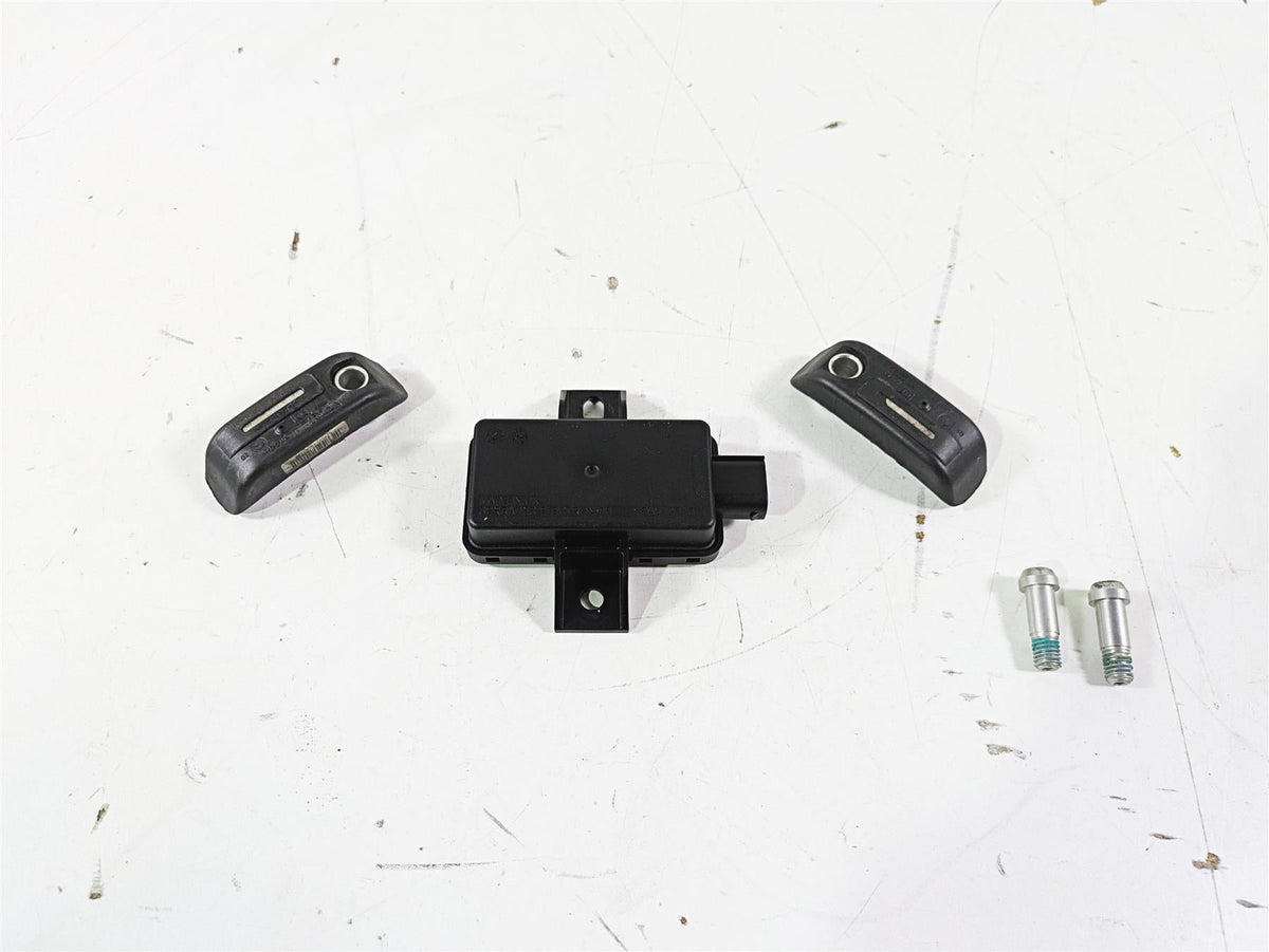 2016 BMW R1200GS GSW K50 Rdc Sensor & Tire Sensors 65758546222 65759832031 {{ shop.shopifyCountryName }} - Mototech271