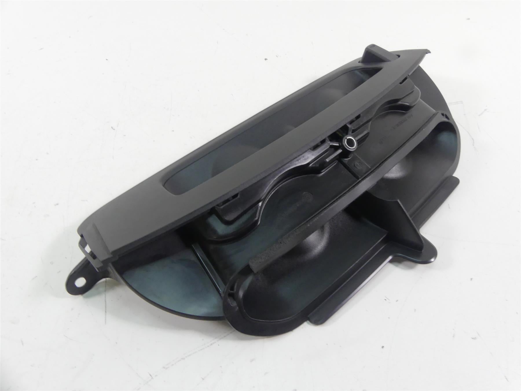 2014 Harley Touring FLHX Street Glide Front Fairing Air Duct Inlet Vent 29200003 {{ shop.shopifyCountryName }} - Mototech271