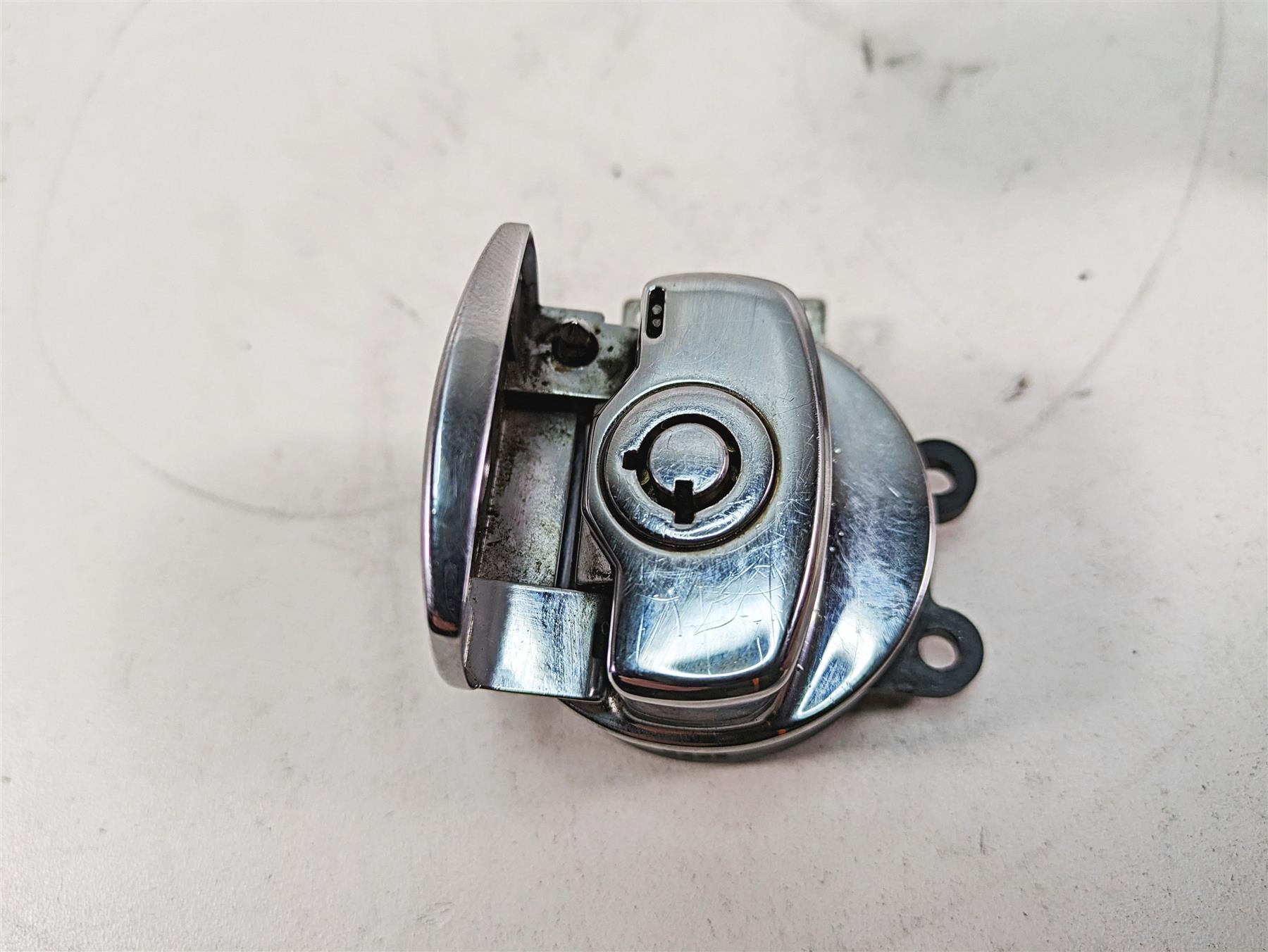 2009 Harley FXDC Dyna Super Glide Custom Ignition Switch Key Lock Set 71430-06B {{ shop.shopifyCountryName }} - Mototech271