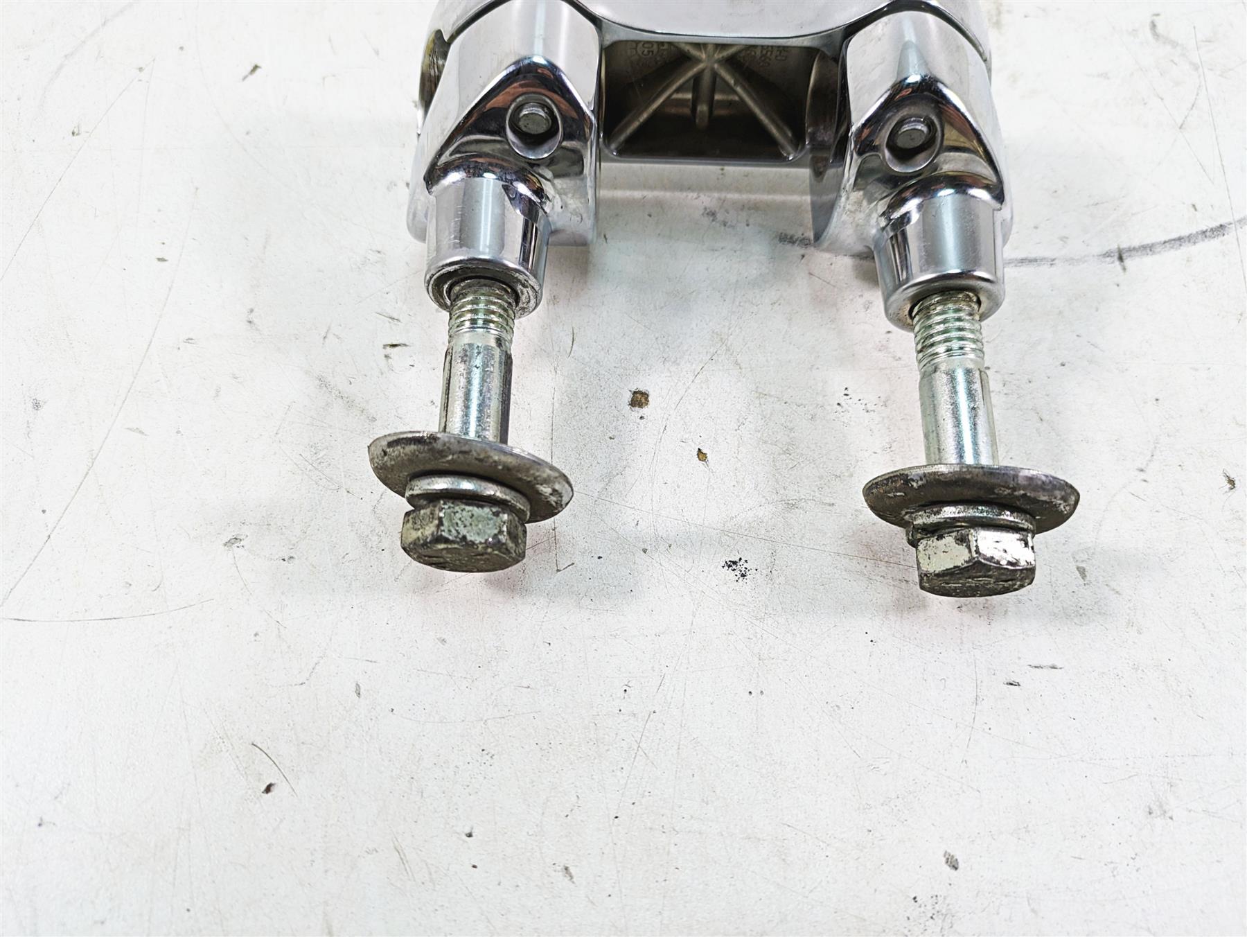 2006 Harley FLSTI Softail Heritage Handlebar Riser Holder Set 56567-86B {{ shop.shopifyCountryName }} - Mototech271