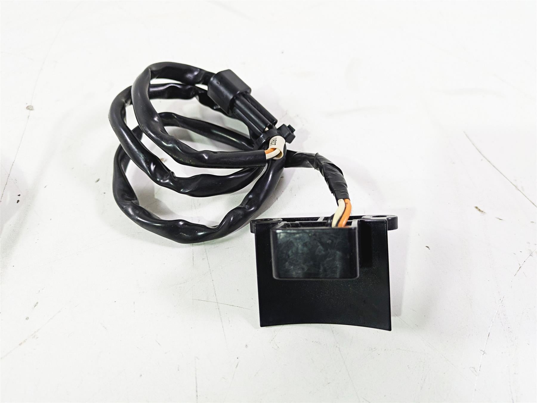 2020 Yamaha Waverunner VX1050 Deluxe Buzzer & Magnet Sensor F1S-68341-00-00 {{ shop.shopifyCountryName }} - Mototech271