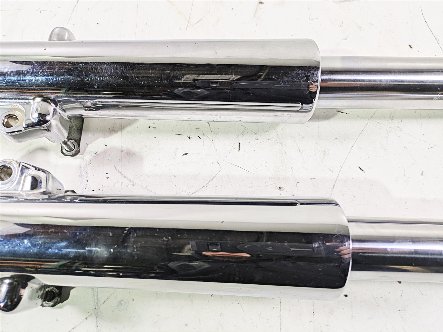 2007 Harley Touring FLHTCU SE CVO E-Glide Front Chrome Fork Leg Set 46621-06 {{ shop.shopifyCountryName }} - Mototech271